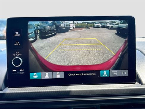 Used 2025 Honda Pilot EX-L image 13