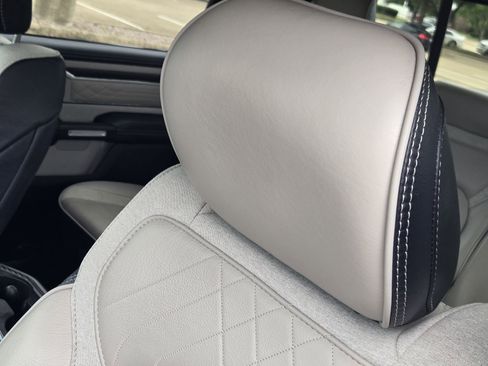 Used 2022 RAM 1500 Limited RWD image 18