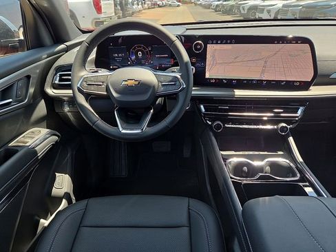 New 2026 Chevrolet Traverse LT FWD image 9