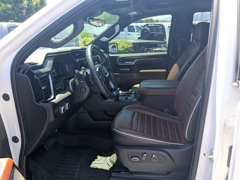 Used 2024 GMC Sierra 1500 Denali Ultimate AWD/4WD image 28