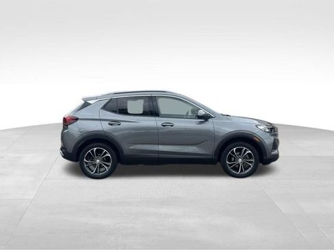 Used 2020 Buick Encore GX Essence w/ Advanced Technology Package AWD/4WD image 2