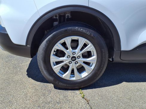 Used 2023 Ford Escape Active w/ Tech Pack #1 AWD/4WD image 7