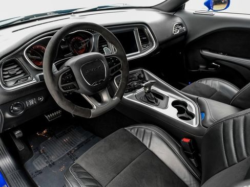 Used 2019 Dodge Challenger SRT Hellcat Redeye image 5