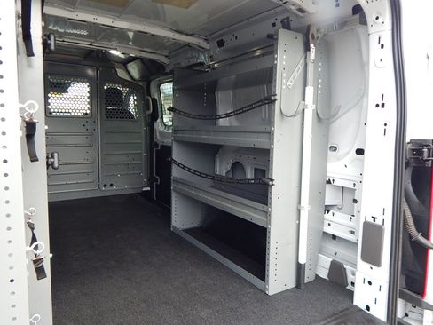 Used 2022 Ford Transit 250 Low Roof RWD image 12