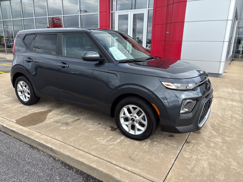 Used 2022 Kia Soul LX w/ Technology Package FWD image 7