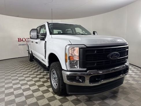 New 2026 Ford F250 XL w/ XL Chrome Package image 1