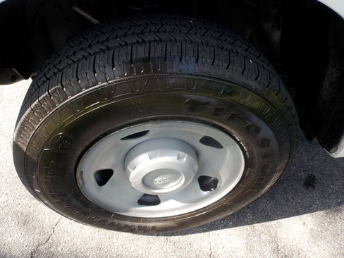 Used 2009 Ford F350 XL image 21