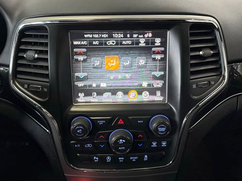 Used 2017 Jeep Grand Cherokee Trailhawk image 17