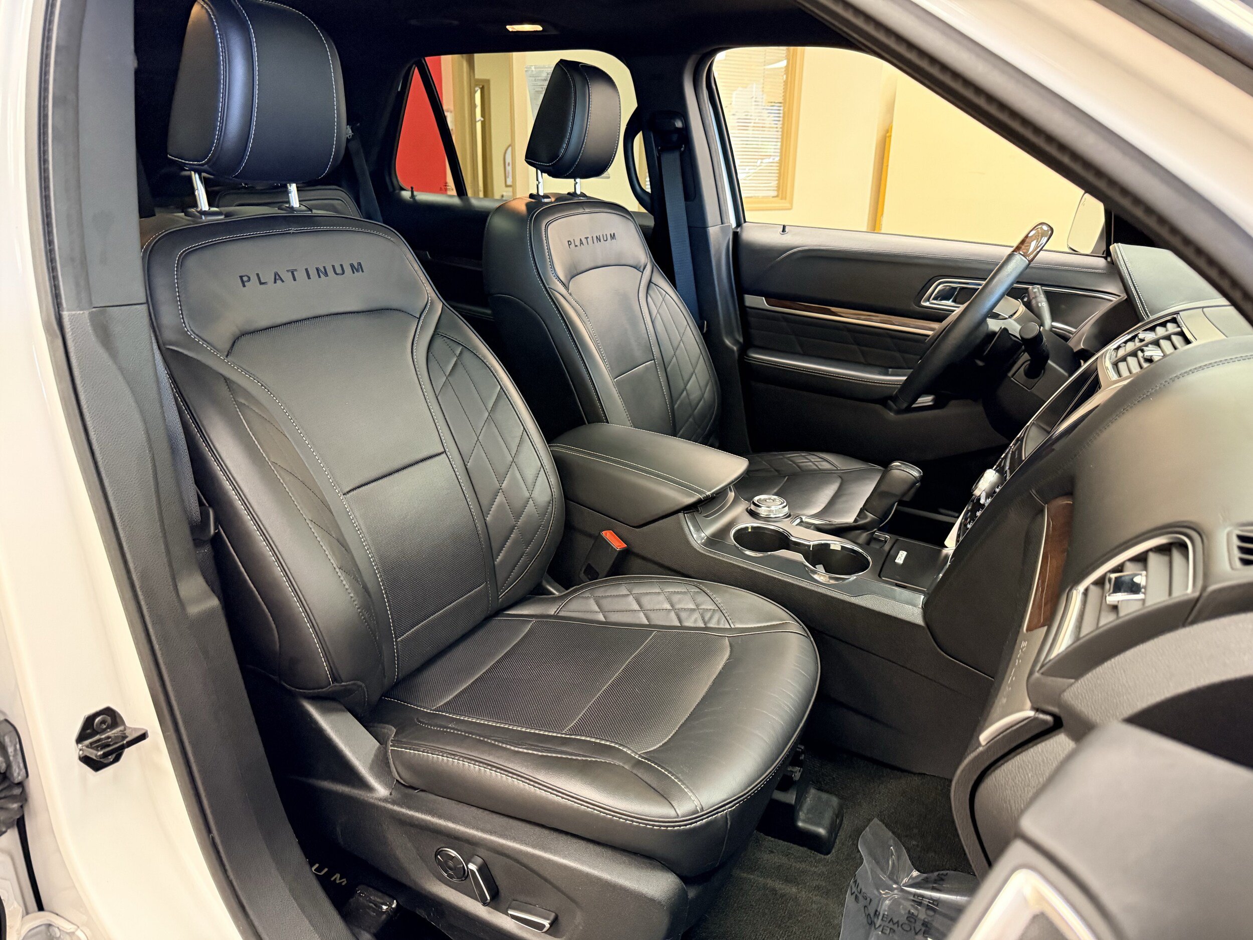 Used 2018 Ford Explorer Platinum AWD/4WD image 52