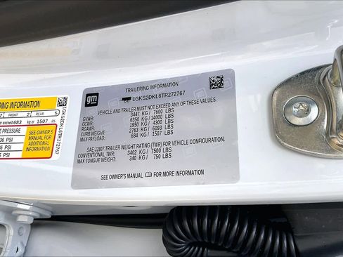 New 2026 GMC Yukon Denali w/ Sun & Power Step Package AWD/4WD image 17