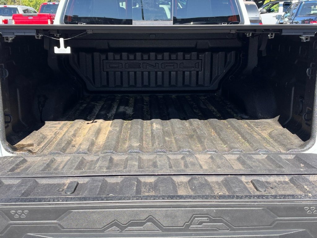 Used 2024 GMC Canyon Denali AWD/4WD image 6