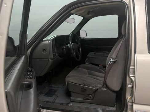 Used 2005 GMC Sierra 1500 SLE w/ Light Duty Power Package RWD image 19