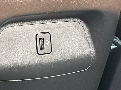 Used 2023 Nissan Sentra SV FWD image 31