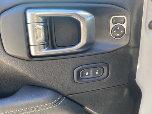 Certified 2023 Jeep Wrangler Sahara w/ Cold Weather Group image 21