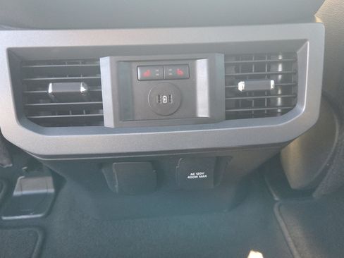 Used 2024 Ford F350 Lariat w/ Lariat Ultimate Package AWD/4WD image 22