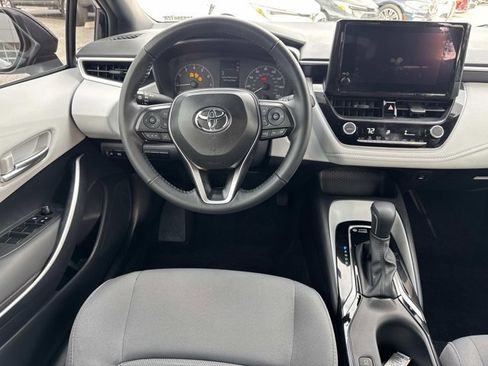 Certified 2025 Toyota Corolla SE image 22