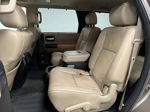 Used 2012 Toyota Sequoia Platinum image 47