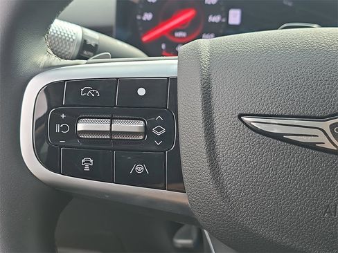 Used 2026 Genesis GV70 2.5T image 17