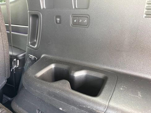 Used 2024 Hyundai Palisade Limited AWD/4WD image 17