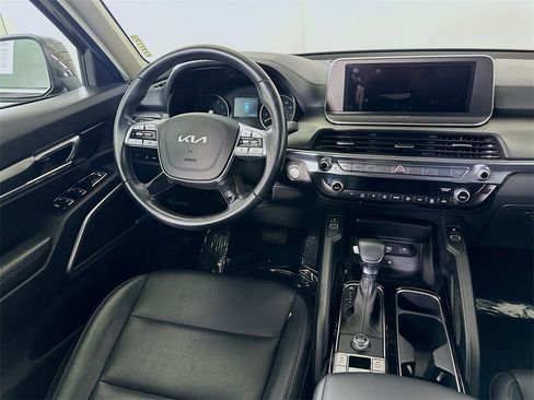 Used 2022 Kia Telluride S image 18