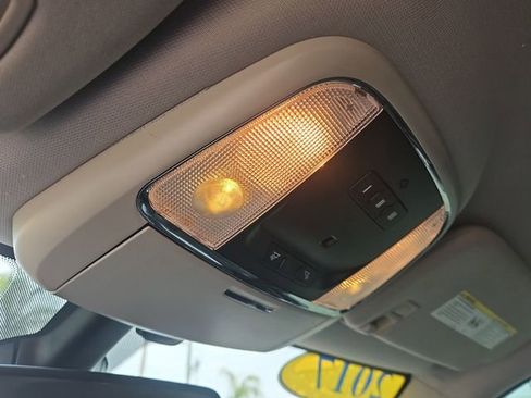 Used 2017 Dodge Durango GT image 29