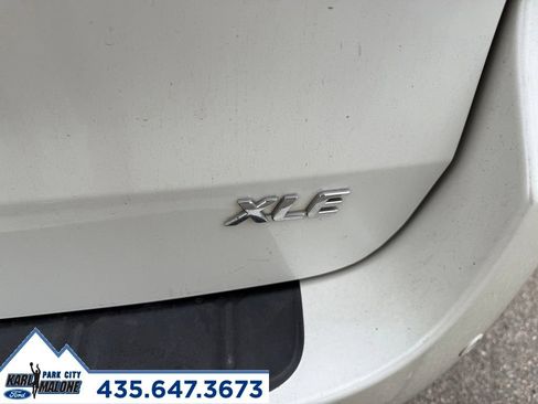 Used 2015 Toyota Sienna XLE Premium FWD image 10