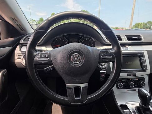 Used 2012 Volkswagen CC Sport FWD image 12