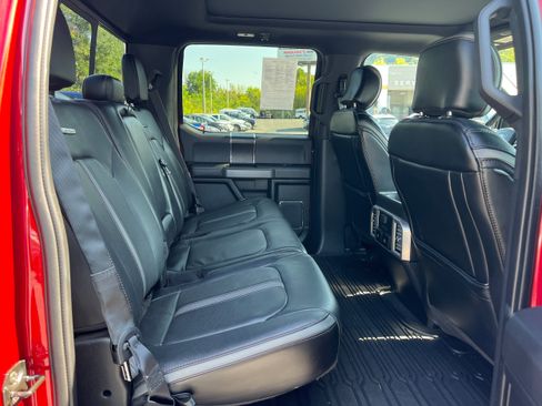 Used 2019 Ford F150 Platinum w/ Equipment Group 701A Luxury AWD/4WD image 9