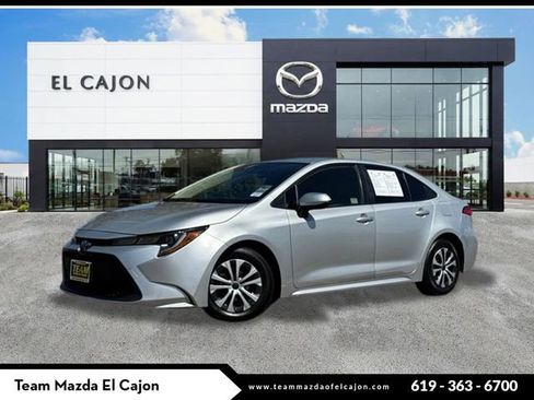 Used 2022 Toyota Corolla LE image 1