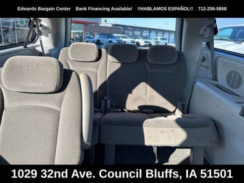 Used 2005 Chrysler Town & Country LX w/ Popular Equipment Group II FWD image 21