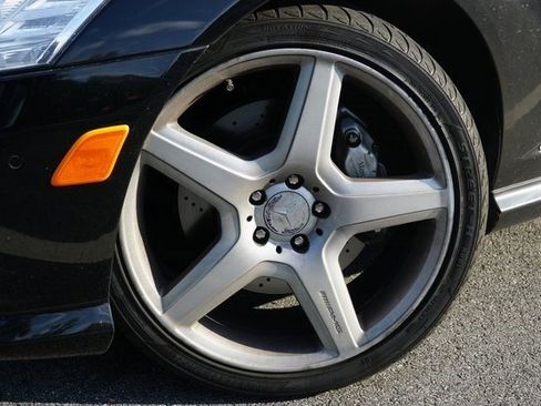 Used 2011 Mercedes-Benz S 550 image 3