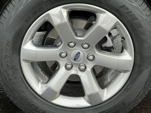 Used 2023 Ford F150 Lariat w/ Equipment Group 502A High image 11