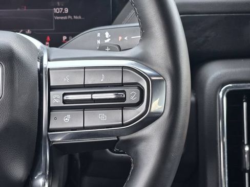 Used 2025 GMC Yukon Denali AWD/4WD image 28