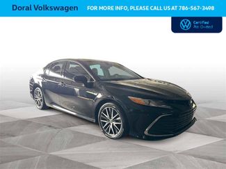 Used 2023 Toyota Camry XLE video 2