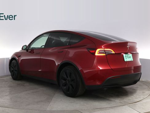 Used 2025 Tesla Model Y Long Range image 16