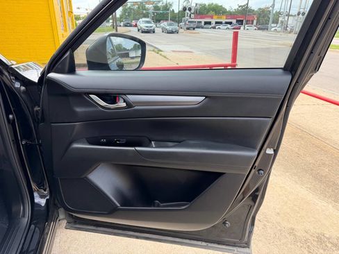 Used 2017 MAZDA CX-5 Touring FWD image 15