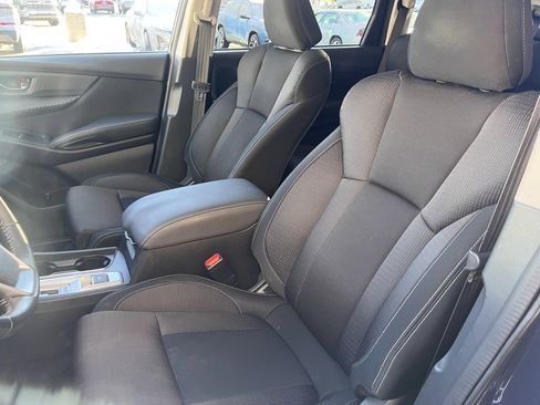 Used 2023 Subaru Ascent Premium w/ Convenience Package image 11