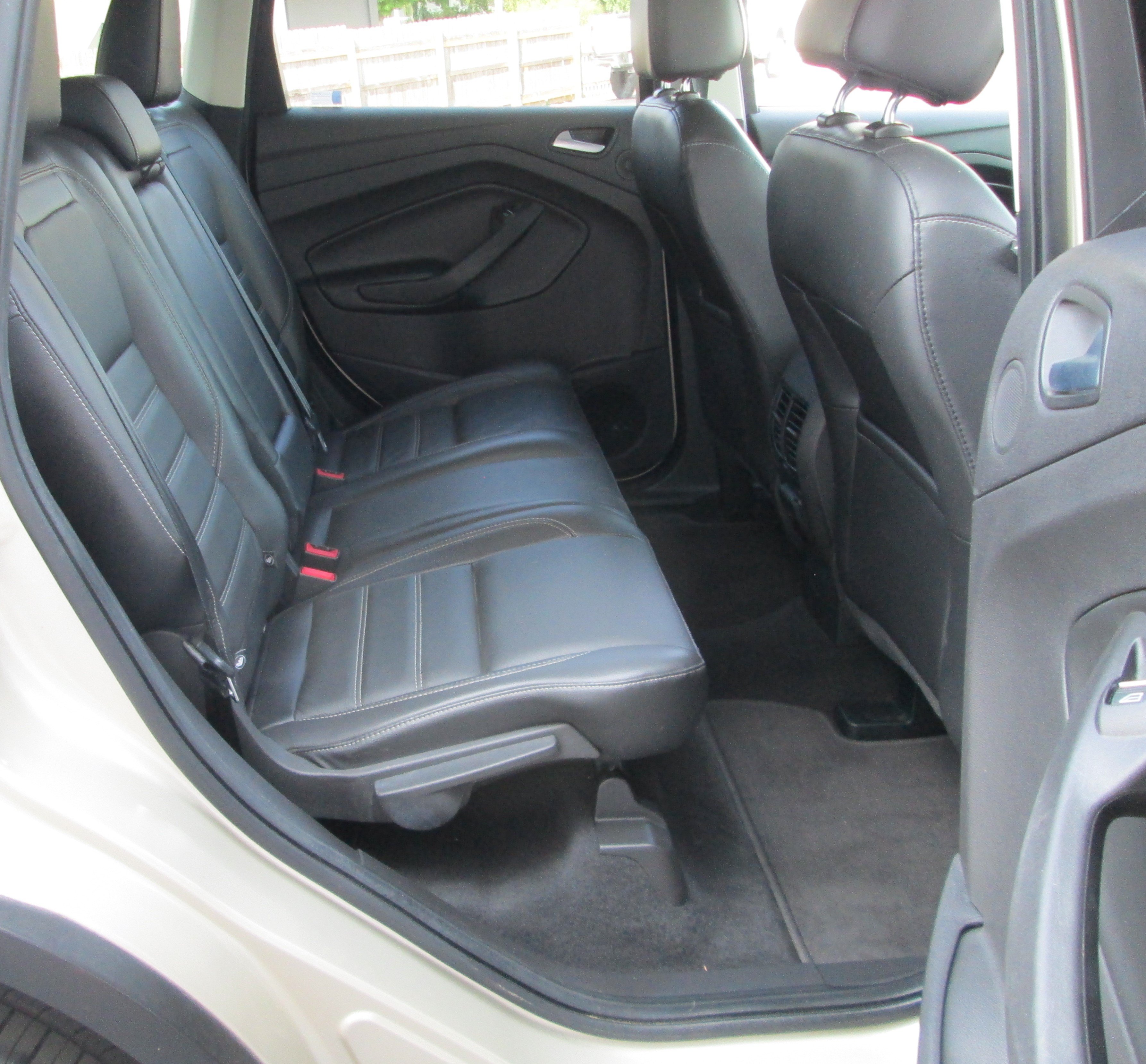 Used 2017 Ford Escape Titanium AWD/4WD image 12