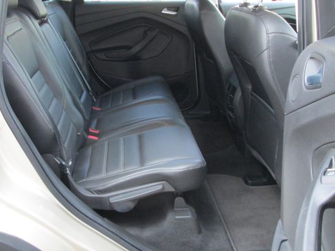 Used 2017 Ford Escape Titanium AWD/4WD image 12