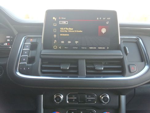 Used 2023 GMC Yukon SLT image 15