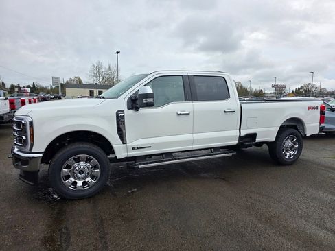 New 2026 Ford F350 Lariat w/ Chrome Package image 14