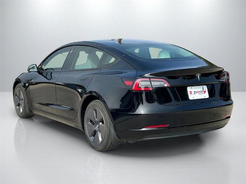 Used 2023 Tesla Model 3 Standard Range image 7