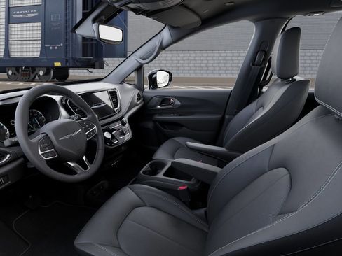 New 2026 Chrysler Pacifica Select image 23