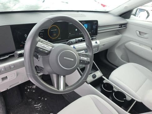 Used 2024 Hyundai Kona SEL w/ Convenience Package image 9