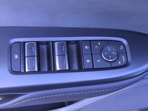 Used 2023 Lexus RZ 450e Premium image 16