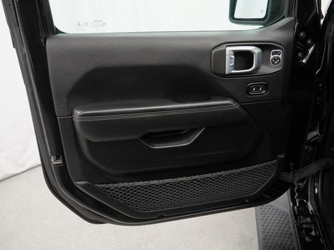 Certified 2021 Jeep Wrangler Unlimited Sahara w/ Cold Weather Group image 44