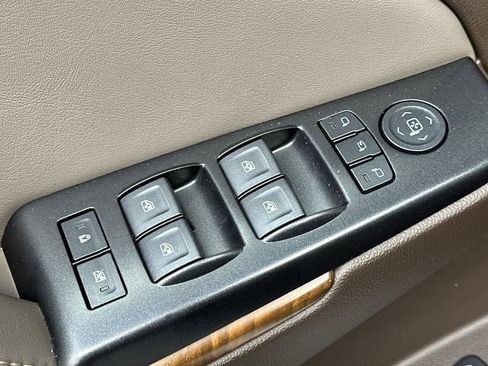 Used 2020 GMC Yukon Denali w/ Open Road Package image 13