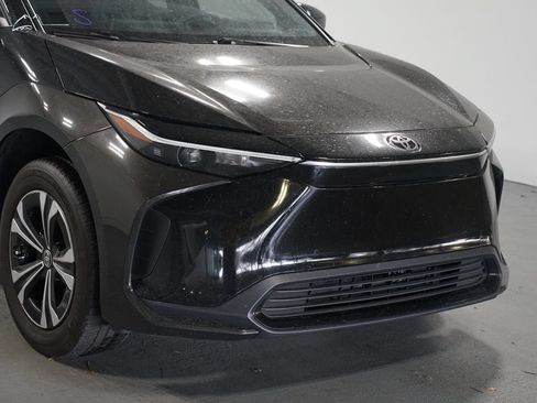 Used 2024 Toyota bZ4X AWD w/ Weather Package image 4