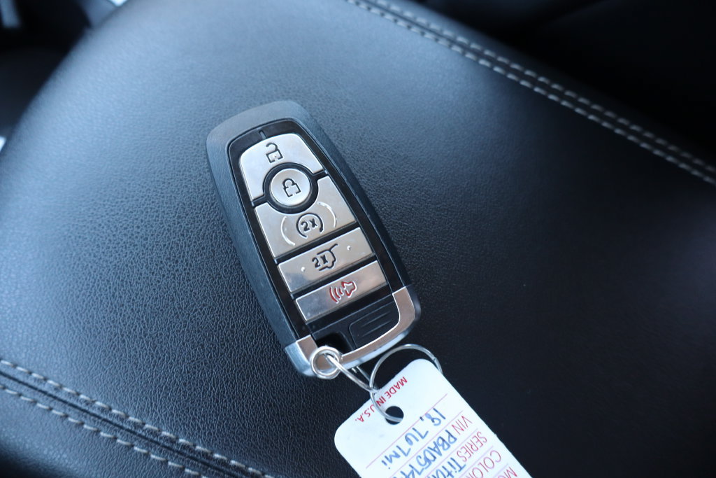Used 2023 Ford Edge Titanium AWD/4WD image 41