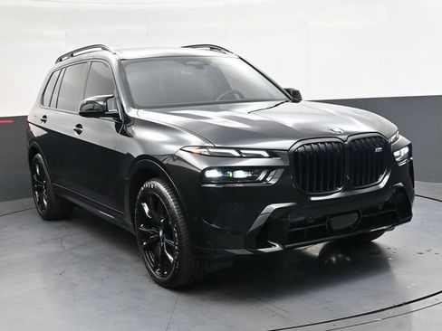 Used 2025 BMW X7 M60i AWD/4WD image 11